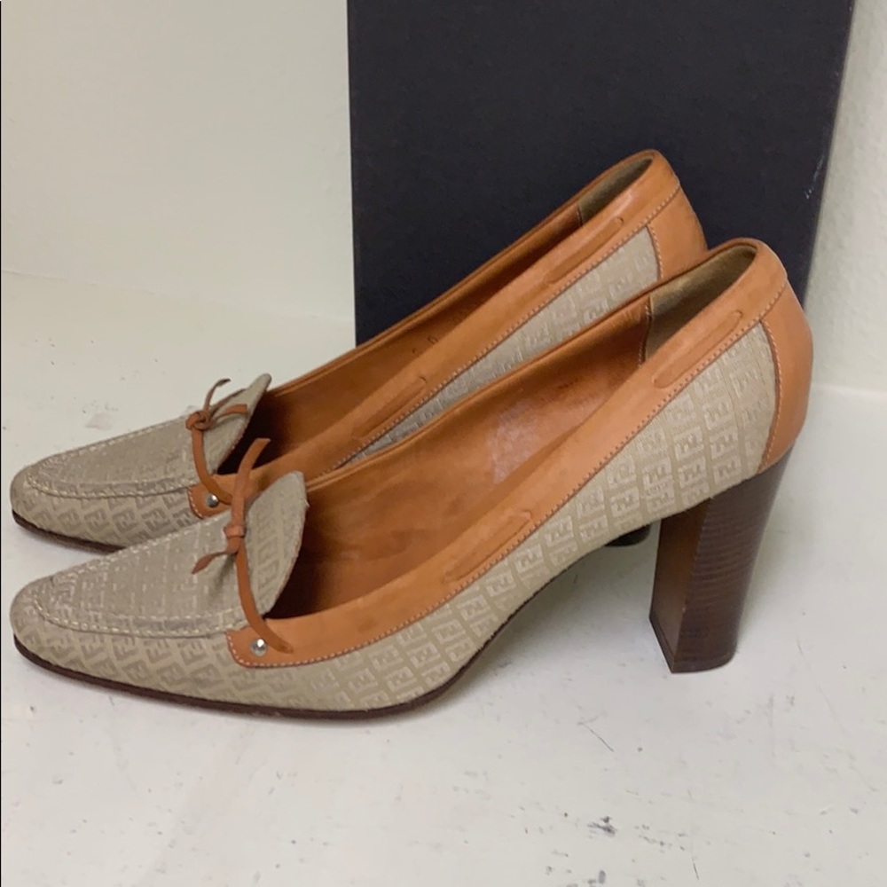 Fendi vintage chunky heels in pristine condition - Picture 3 of 7